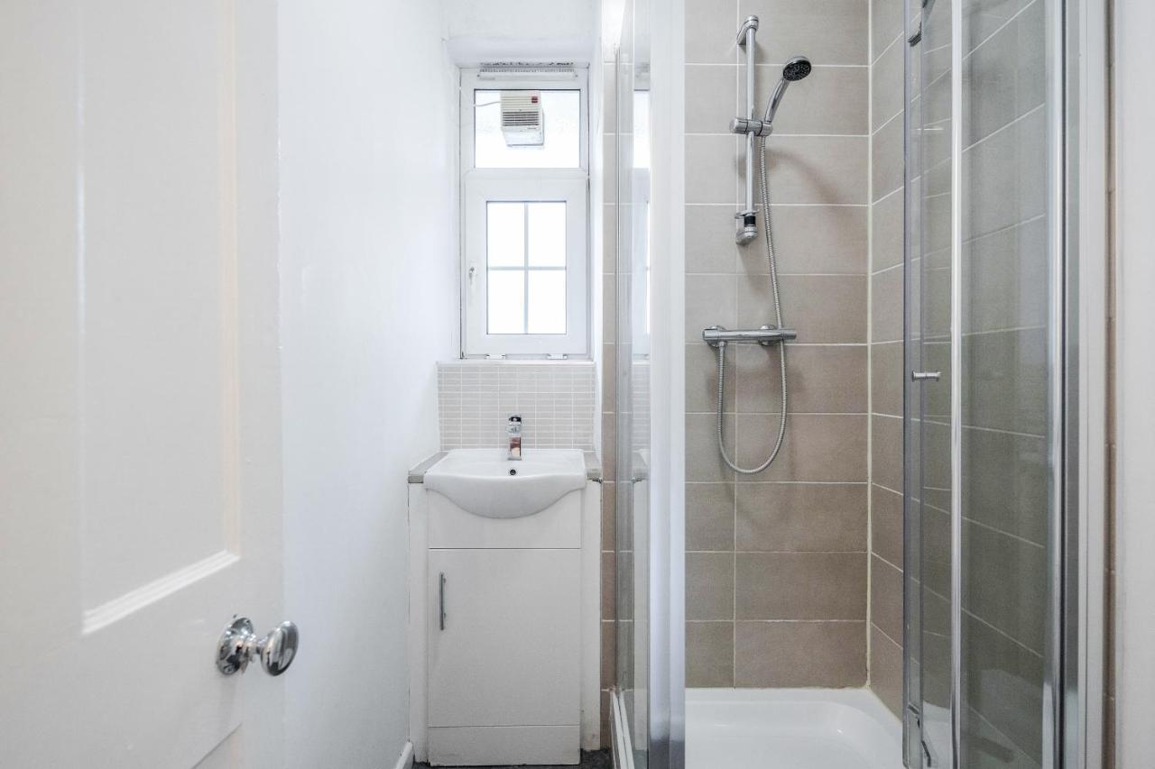 Alloggio in famiglia Aplacetostay Apartment, Zone 1 Car Londra
